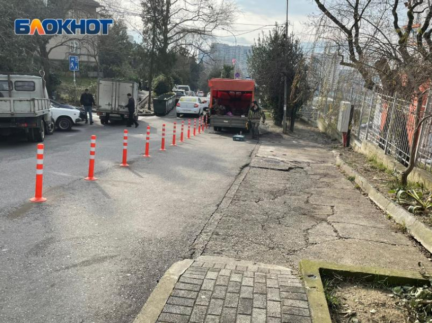 Коллективные жалобы стали собирать жители Сочи против введения платных парковок