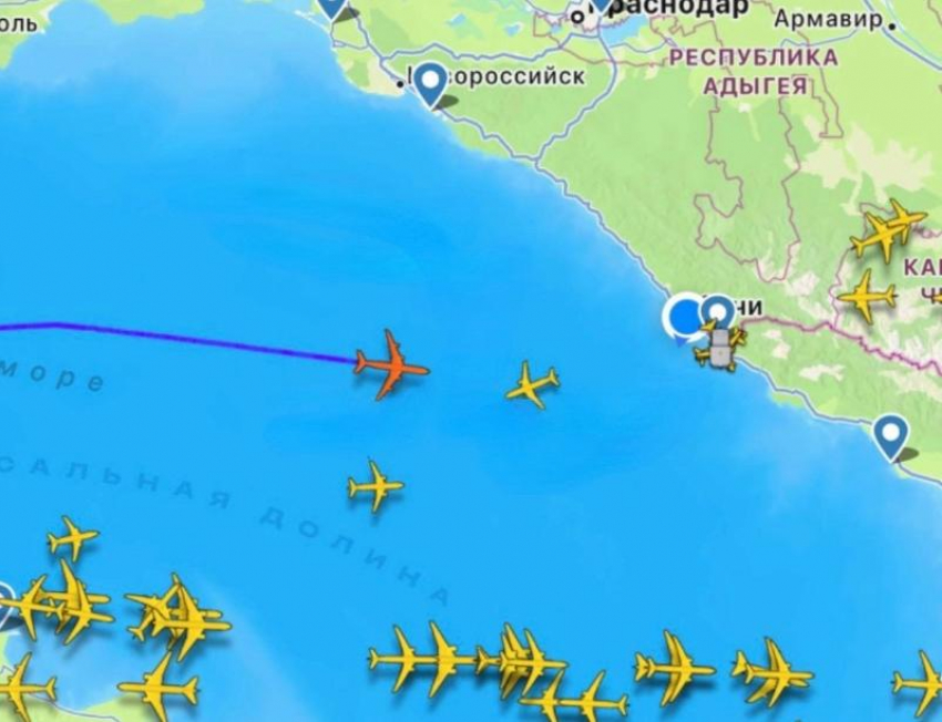 Британский самолет-разведчик летал над морем около Сочи