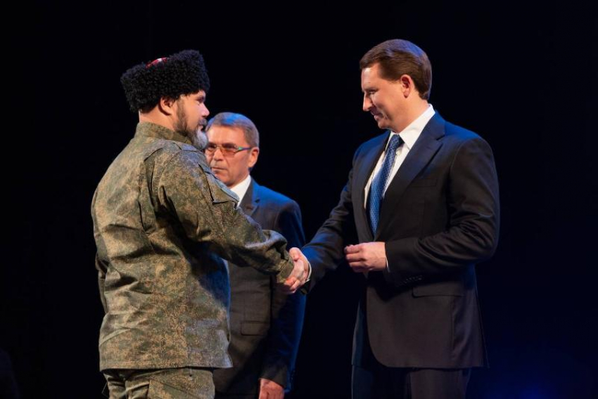 Мэр Сочи наградил участников военной спецоперации на Украине