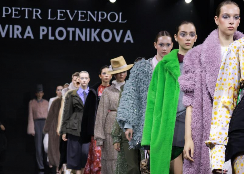 Роковая женщина и эко-шуба, как инвестиция: как прошел 2-й день Недели моды в Сочи