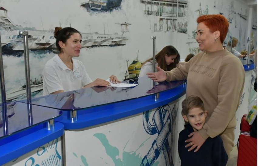 Дети-инвалиды отправились в бесплатный круиз на лайнере «Astoria Grande» из Сочи 