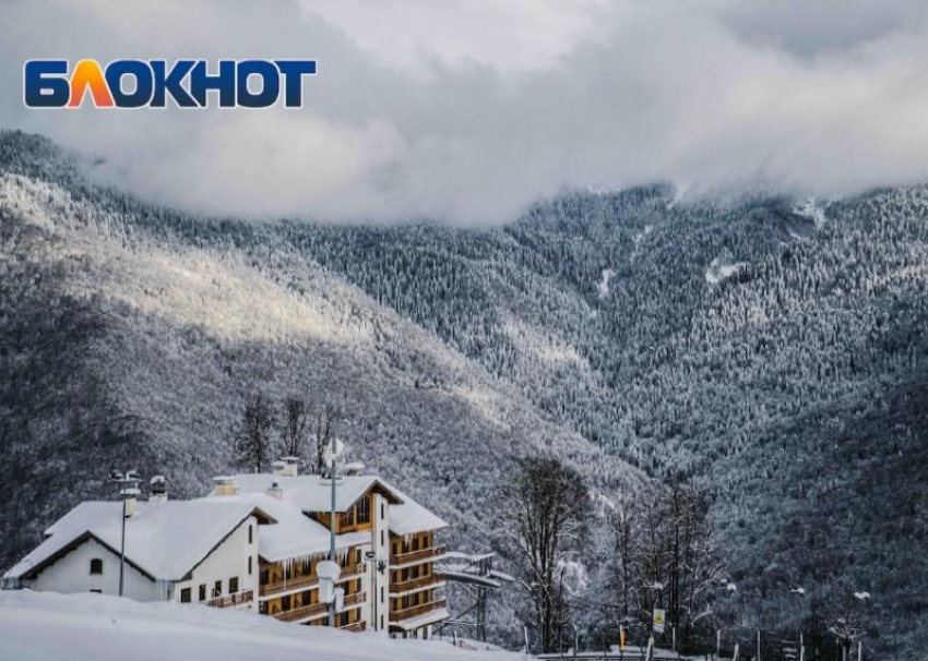 В Международный женский день сугробы в горах Сочи стали выше трех метров