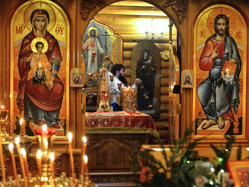 Рождественские богослужения пройдут в 29 храмах Сочи