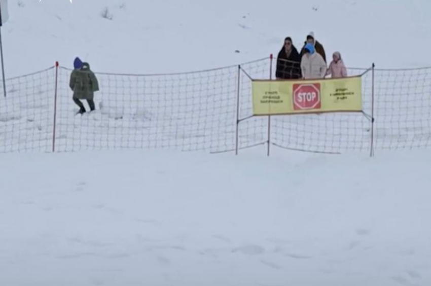 Туристы рискуют жизнью в горах Сочи ради фотографий 