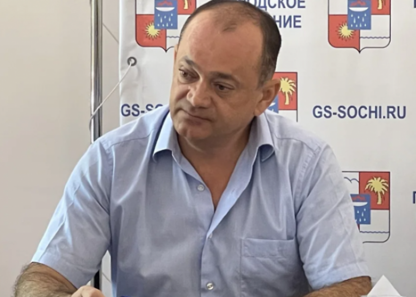 Суд отказался рассматривать иск экс-депутата Сочи Эксузяна, который требовал от РЕН-ТВ опровергнуть его связь с «теневым королем» Татуляном