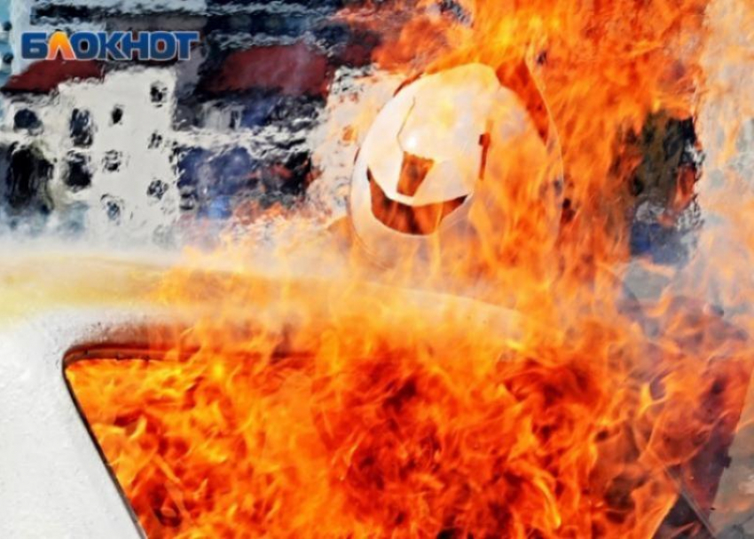 Мужчина погиб в пожаре по улице Фабрициуса в Сочи