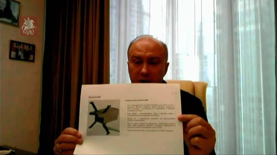 Андрей Корнеев показал депутатам концепт новой камеры.jpg