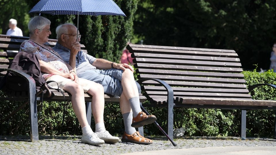 Пенсионеры в Сочи